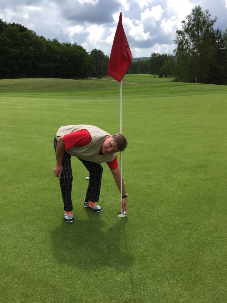 submission-media-hole-in-one-dy-s-ina-20-06-2015-3-d1198c6c9775